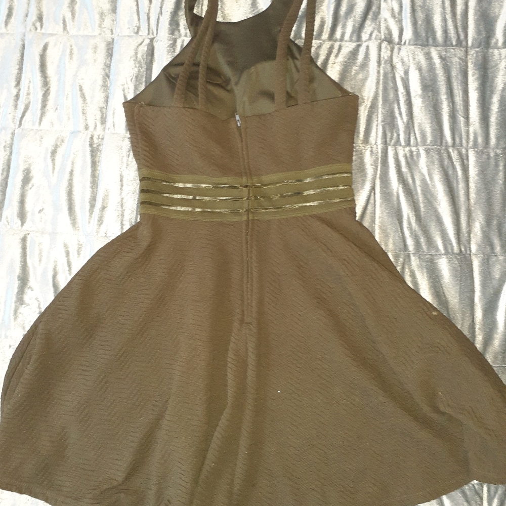 Dress - Picture 2 of 2
